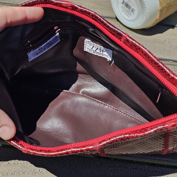 Vtg. Red phyton leather clutch purse - Picture 6 of 8